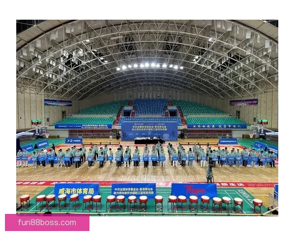 劳动者杯中国职工篮球系列赛鸣哨点燃亿万职工拼搏激情与城市体育新活力